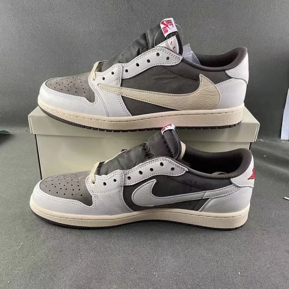 Jordan 1 Retro Low OG SP Travis Scott Reverse Mocha - Picture 2 of 5